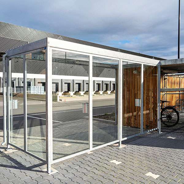 131974 fietsparkeren fietsenrekken fietsoverkappingg rokersruimte pauzeruimte