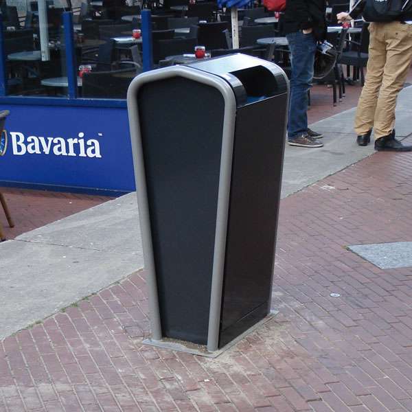 Straatmeubilair | Afvalbakken en asbakken | FalcoJona afvalbak 100 liter Straatmeubilair | Afvalbakken en asbakken | FalcoJona afvalbak 100 liter | image #3 |