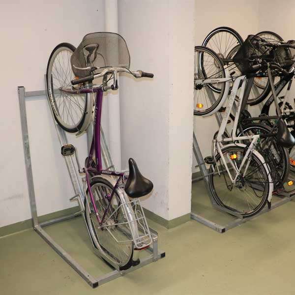 Fietsparkeren | Compact Fietsparkeren | FalcoVert verticaal fietsparkeren | image #3 |  
