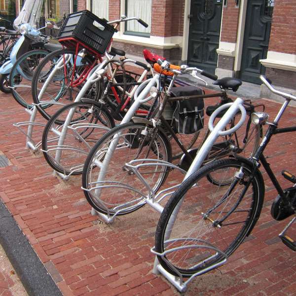 Fietsparkeren | Fietsenstandaards | Triangel-10 fietsstandaard | image #7 |  