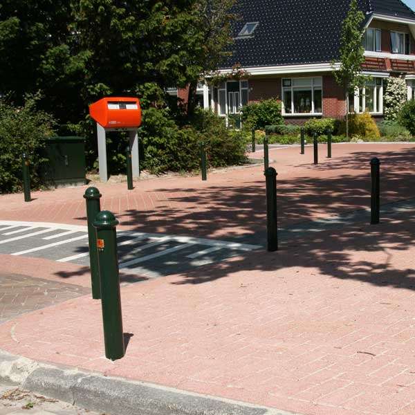 Verkeersvoorzieningen | Afzetpalen | Bowler vaste afzetpaal | image #7 |  