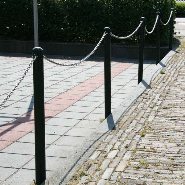 Verkeersvoorzieningen | Afzetpalen | Kettingen en sloten Verkeersvoorzieningen | Afzetpalen | Kettingen en sloten | image #2 |