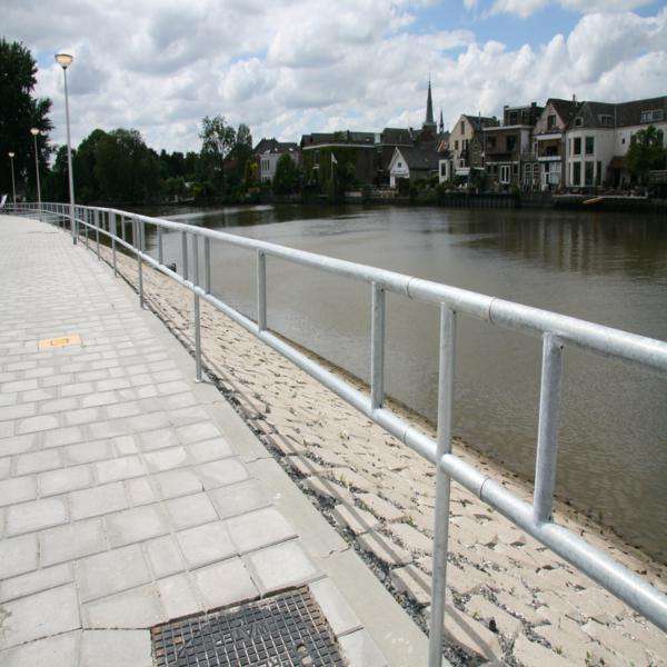 Verkeersvoorzieningen | Verkeersgeleiders | Doorlopend geleidehek Verkeersvoorzieningen | Verkeersgeleiders | Doorlopend geleidehek | image #2 |