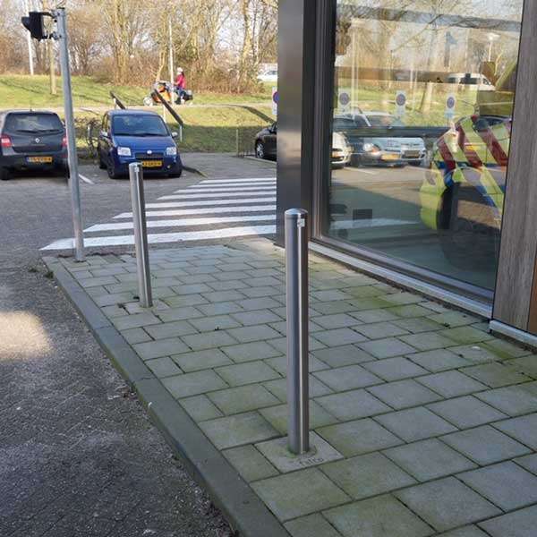 Verkeersvoorzieningen | Afzetpalen | RVS vaste afzetpaal Verkeersvoorzieningen | Afzetpalen | RVS vaste afzetpaal | image #3 |