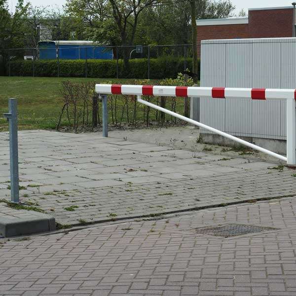 Verkeersvoorzieningen | Handbediende slagbomen | Handbediende draaiboom Verkeersvoorzieningen | Handbediende slagbomen | Handbediende draaiboom | image #4 |
