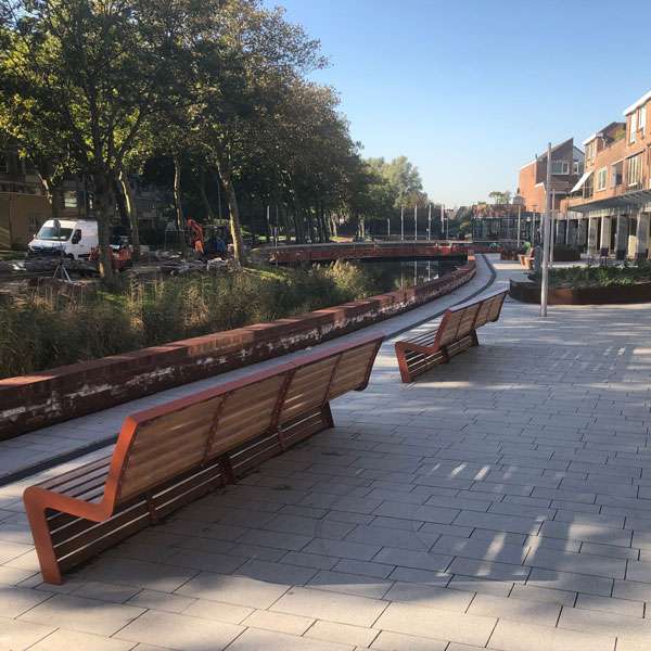 Straatmeubilair | Banken | FalcoLinea buitenbank met rug, hout Straatmeubilair | Banken | FalcoLinea buitenbank met rug, hout | image #5 |