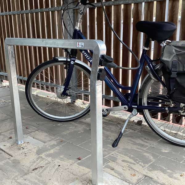 Fietsparkeren | Fietsparkeren met oplaadpunt voor e-bike | FalcoForce fietsaanleunbeugel met oplaadpunten Fietsparkeren | Fietsparkeren met oplaadpunt voor e-bike | FalcoForce fietsaanleunbeugel met oplaadpunten | image #5 |