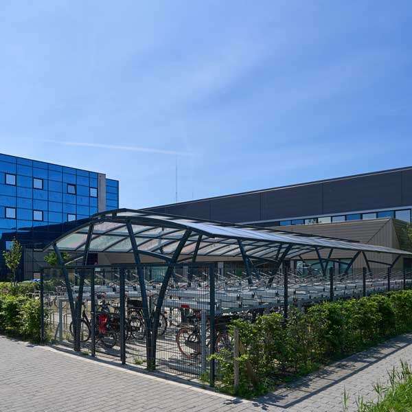 FalcoRail enkelzijdige fietsoverkapping voor etagerekken