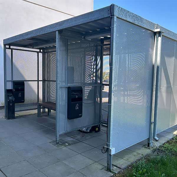 Fietsoverkapping op maat met gepoedercoat perfoplaat