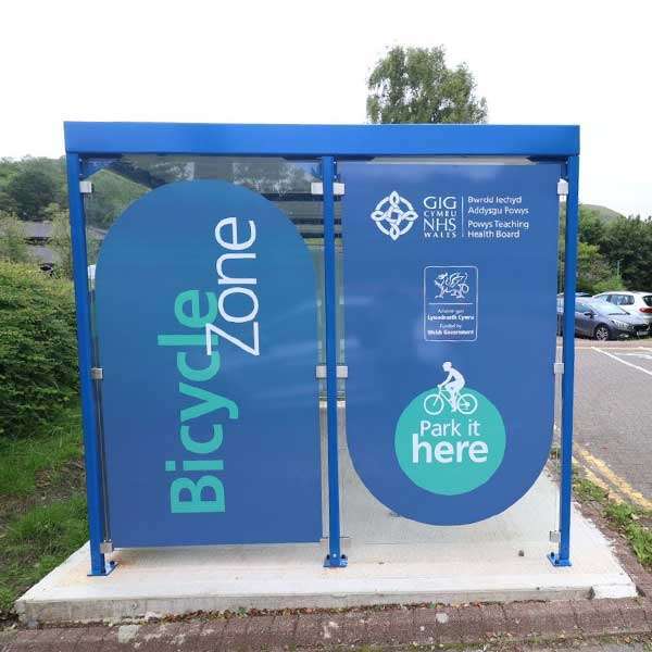 Falco U.K en Solarcycle lanceren duurzame e-bike oplaadstations