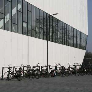 Fietsparkeren | Op maat gemaakt | Fietsaanleunbeugels uit koker | image #1