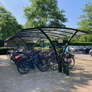 Overkappingen | Op maat gemaakt | Maatwerk fietsoverkapping voor een sprookjesachtig pretpark | image #1| 127649 fietsoverkapping fietsparkeren op maat