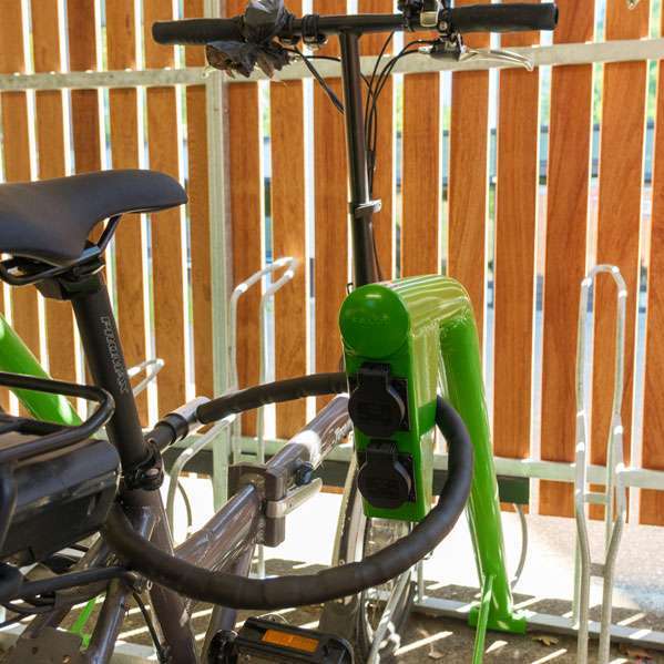 FalcoSound fietsenrek met oplaadpunt voor e-bike