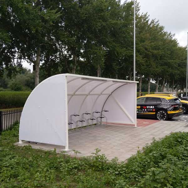 Week 34: FalcoQuarter fietsoverkapping van opaal polycarbonaat
