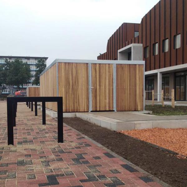 Week 36: Fietsoverkappingen en bergingen bij IKC Hellevoetsluis