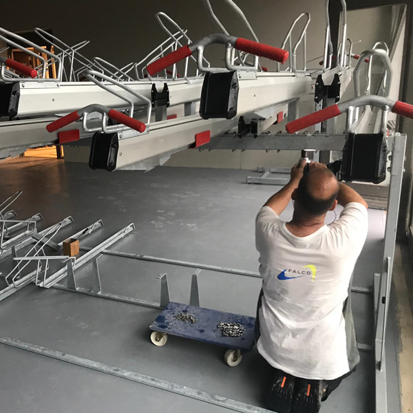 Week 24: fietsparkeren bij appartementen Verhulstplein Den Haag