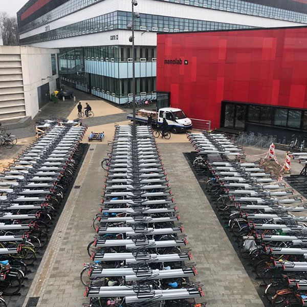 Week 4: Dubbellaags fietsparkeren bij de Universiteit Twente