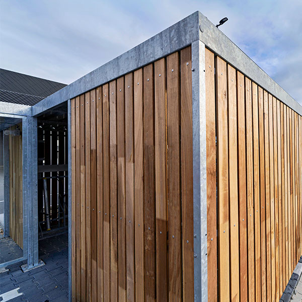 131974 fietsparkeren fietsenrekken fietsoverkappingg rokersruimte pauzeruimte