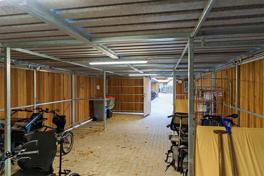 135507 fietsparkeren fietsoverkapping fietsaanleunbeugels scootmobielstalling