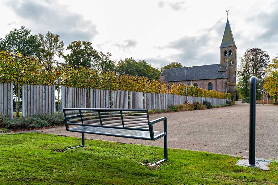 Vernieuwd straatmeubilair versterkt de leefomgeving in Twenterand