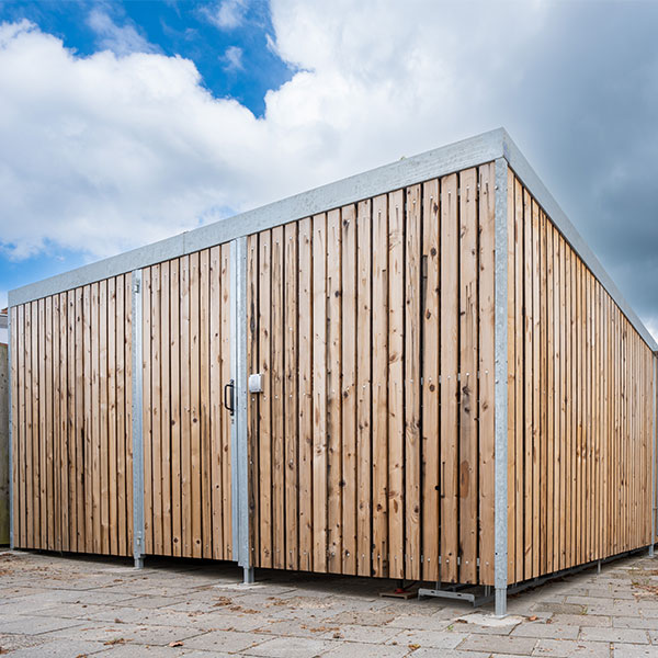 116270 fietsoverkapping met sloophout