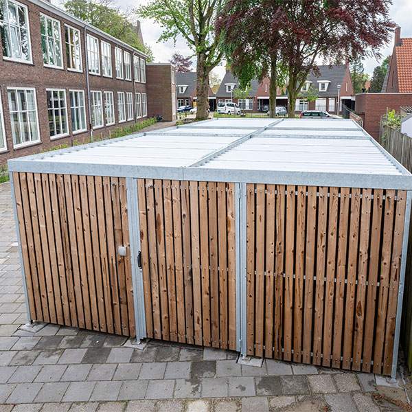 116270 fietsoverkapping met sloophout