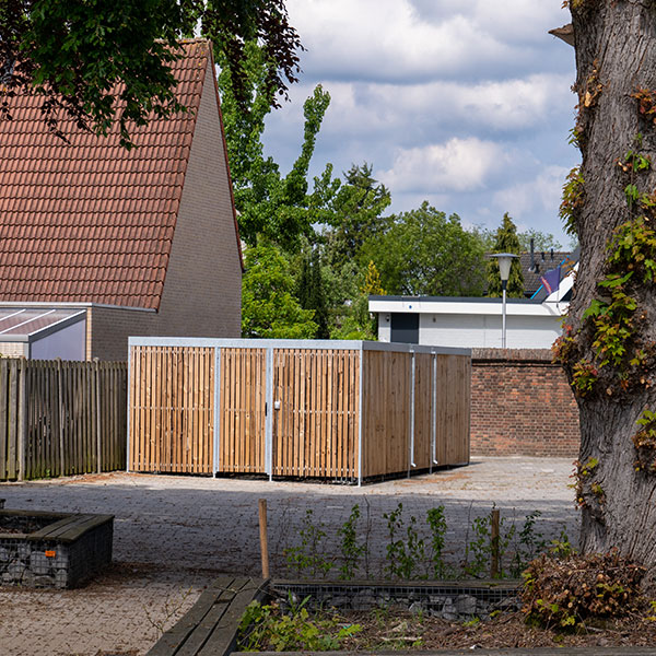 116270 fietsoverkapping met sloophout