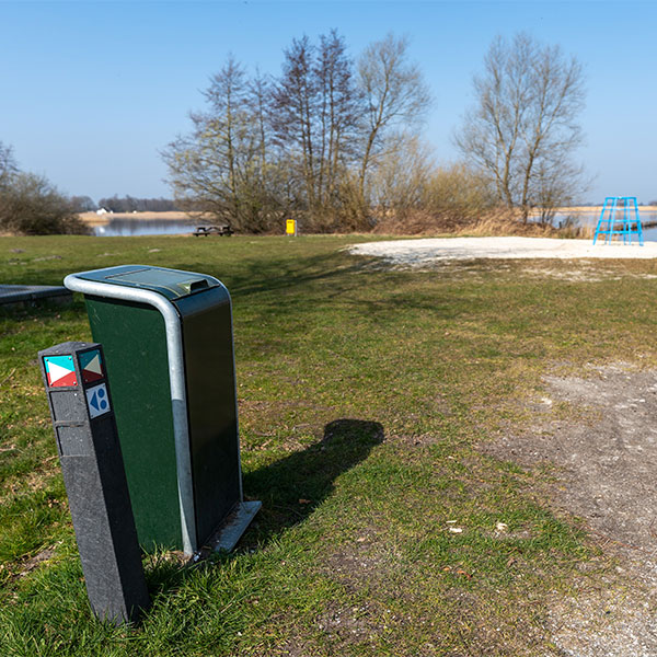 110878 straatmeubilair afvalbakken