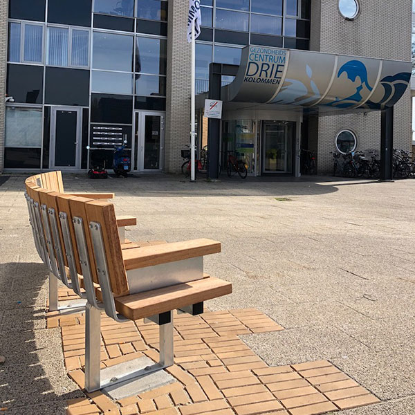 116874 straatmeubilair buitenbank zitbank babbelbank