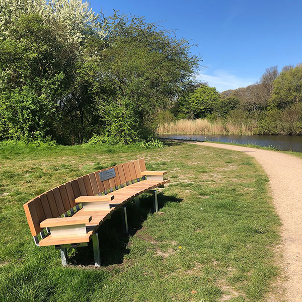 116874 straatmeubilair buitenbank zitbank babbelbank