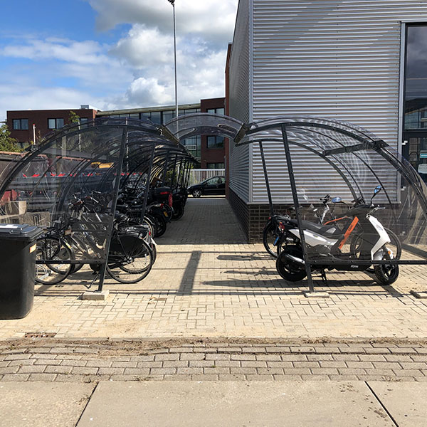 123428 fietsoverkapping circulair fietsenrekken oplaadpunt