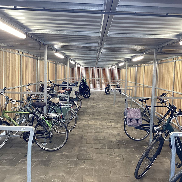 125010 fietsparkeren fietsoverkapping fietsenberging fietsaanleunbeugels