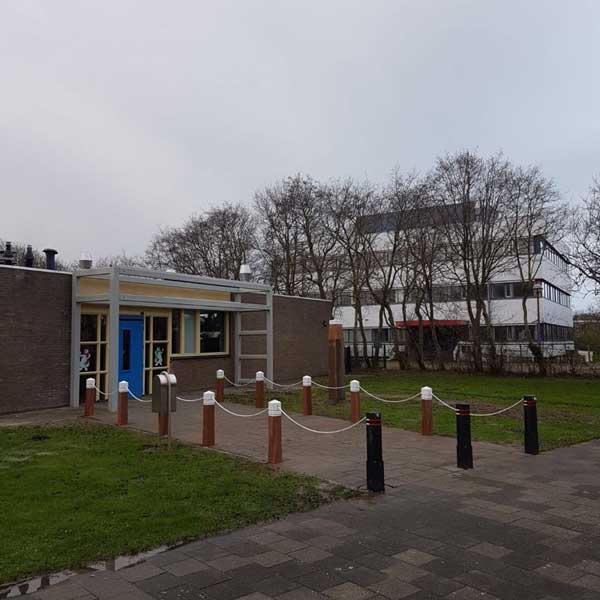 verkeersvoorziening afzetpaal hout