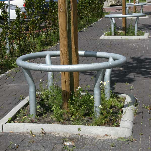 straatmeubilair boombeschermer boombeugel beschermbeugel