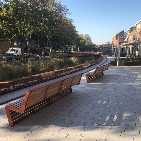 FalcoLinea buitenbank met rug, hout