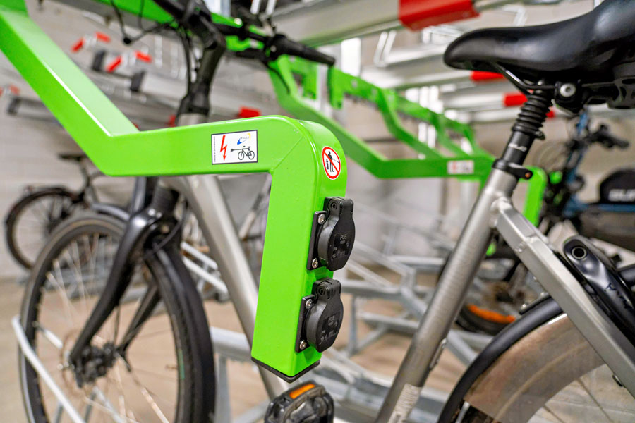 FalcoLevel Eco etagerek met oplaadpunt voor e-bike
