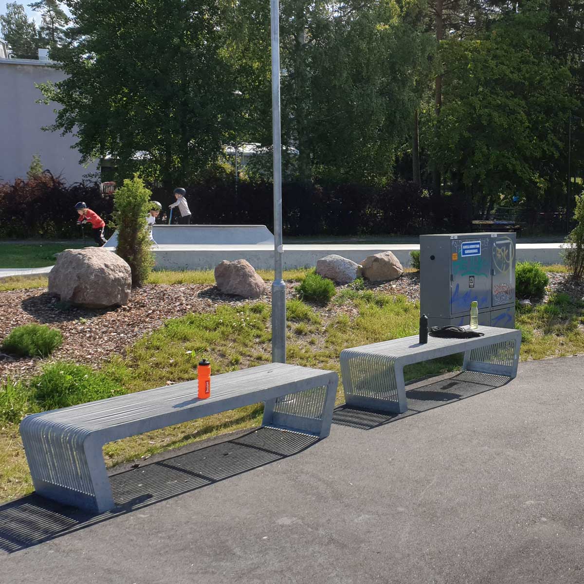 FalcoLinea buitenbank zonder rug, staal